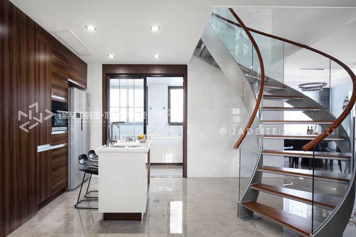 现代风格-黄山华都-别墅-345平-楼梯-装修实景效果图