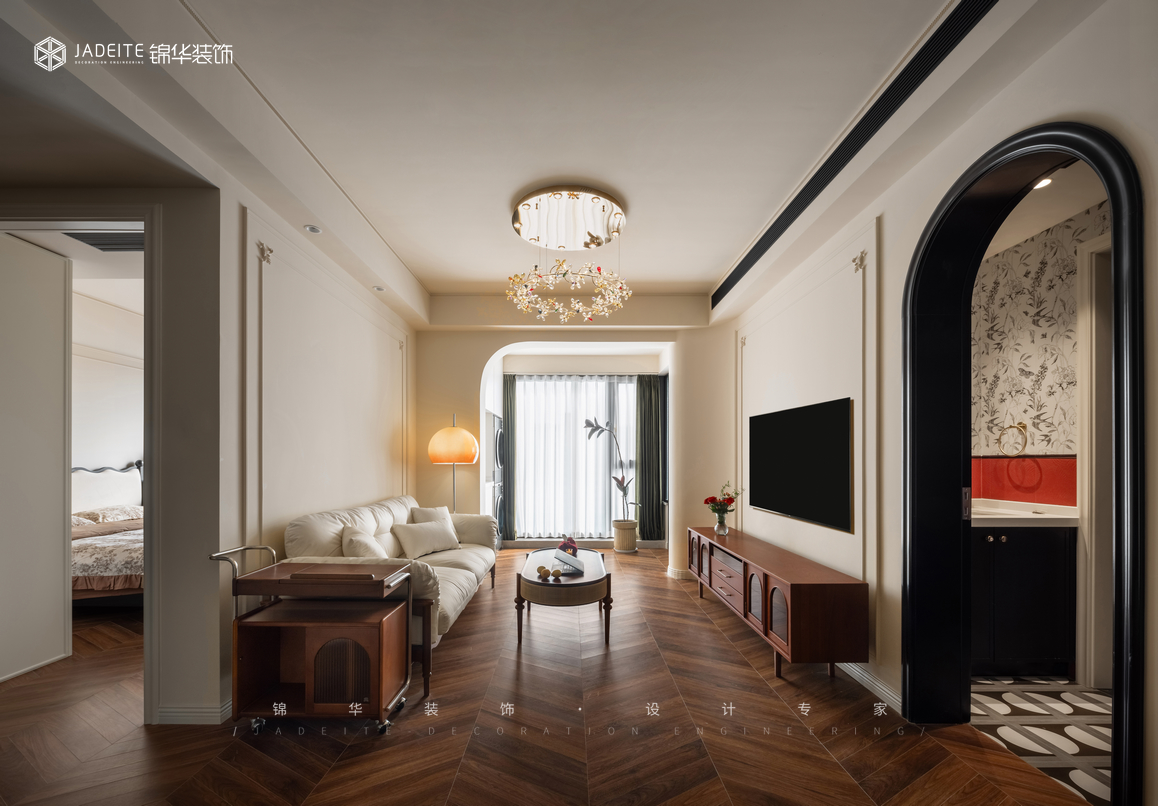法式复古风-香港嘉华嘉宏峰-两室一厅-95㎡装修-两室一厅-中古