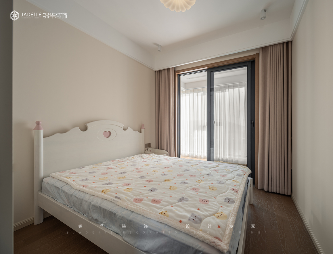 奶油風(fēng)-瓏潤華庭-三室兩廳-110㎡裝修-三室兩廳-法式
