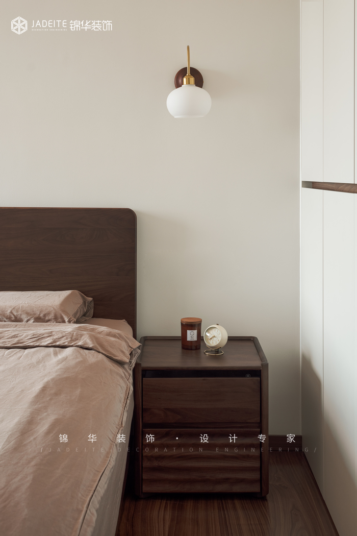 现代中古-文思苑-三室两厅-191㎡装修-三室两厅-中古