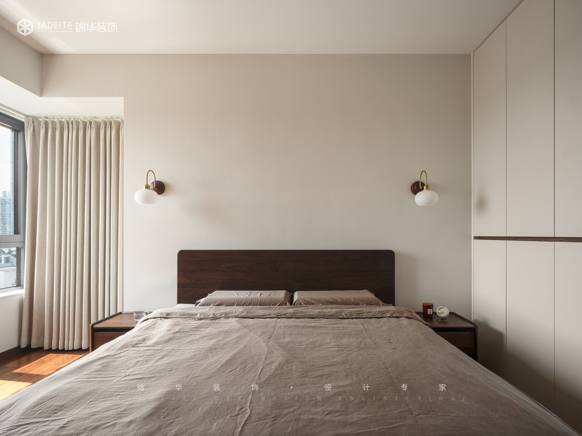 现代中古-文思苑-三室两厅-191㎡装修-三室两厅-中古