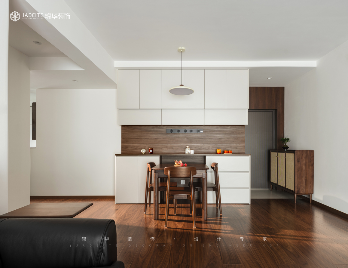 现代中古-文思苑-三室两厅-191㎡装修-三室两厅-中古