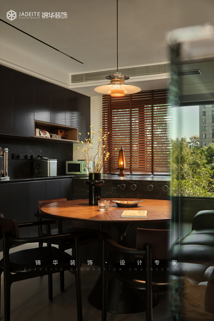 现代意式-仁恒江湾城竹苑-两室两厅-120m?装修-两室两厅-现代简约