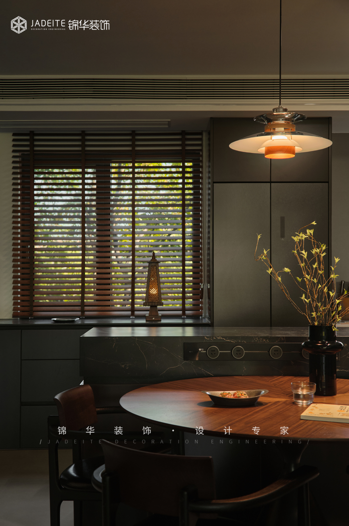 现代意式-仁恒江湾城竹苑-两室两厅-120m?装修-两室两厅-现代简约