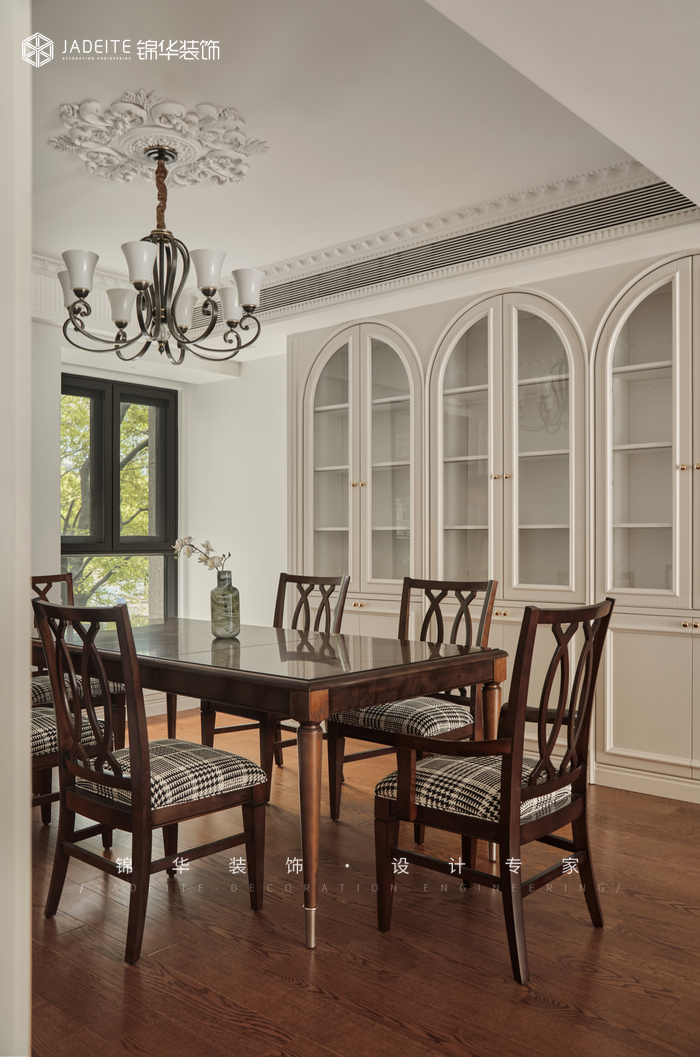 法式-保利香檳國際-三室兩廳-180㎡裝修-三室兩廳-法式