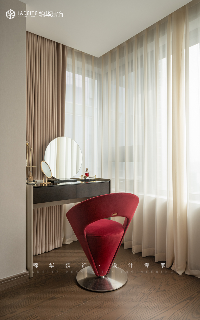 现代简约-金陵中心-三室两厅-139㎡装修-三室两厅-现代简约