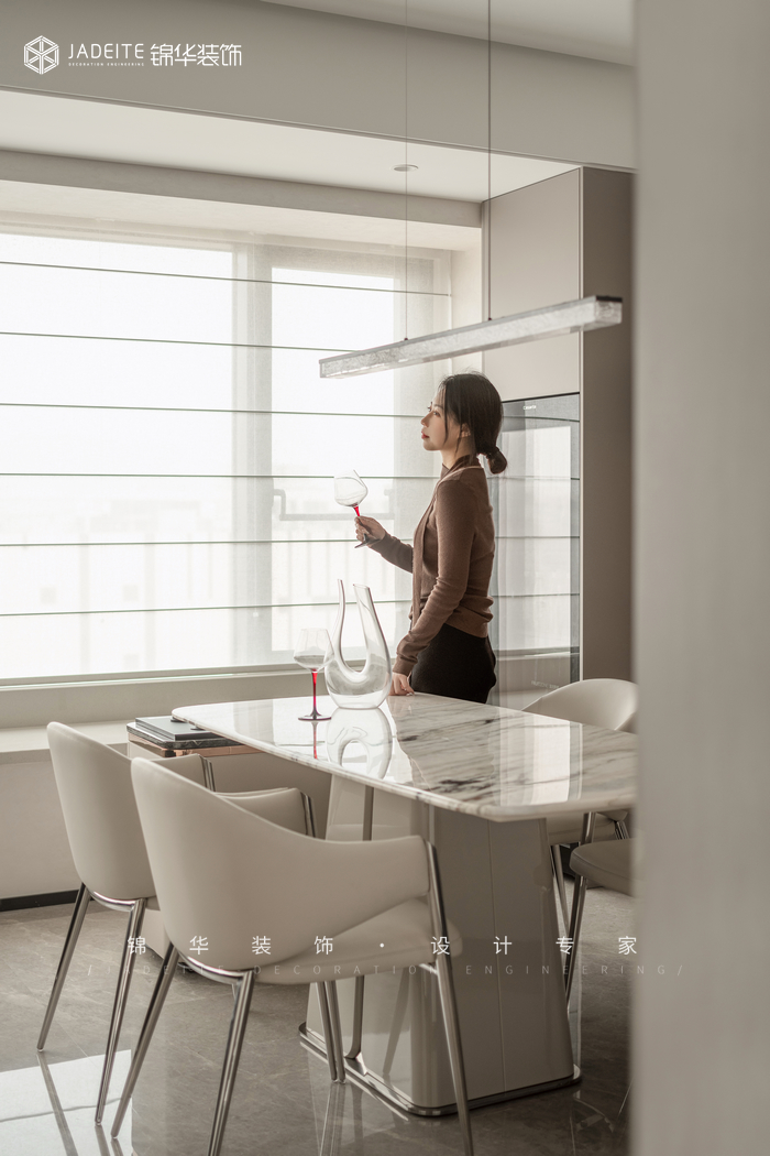 现代简约-金陵中心-三室两厅-139㎡装修-三室两厅-现代简约