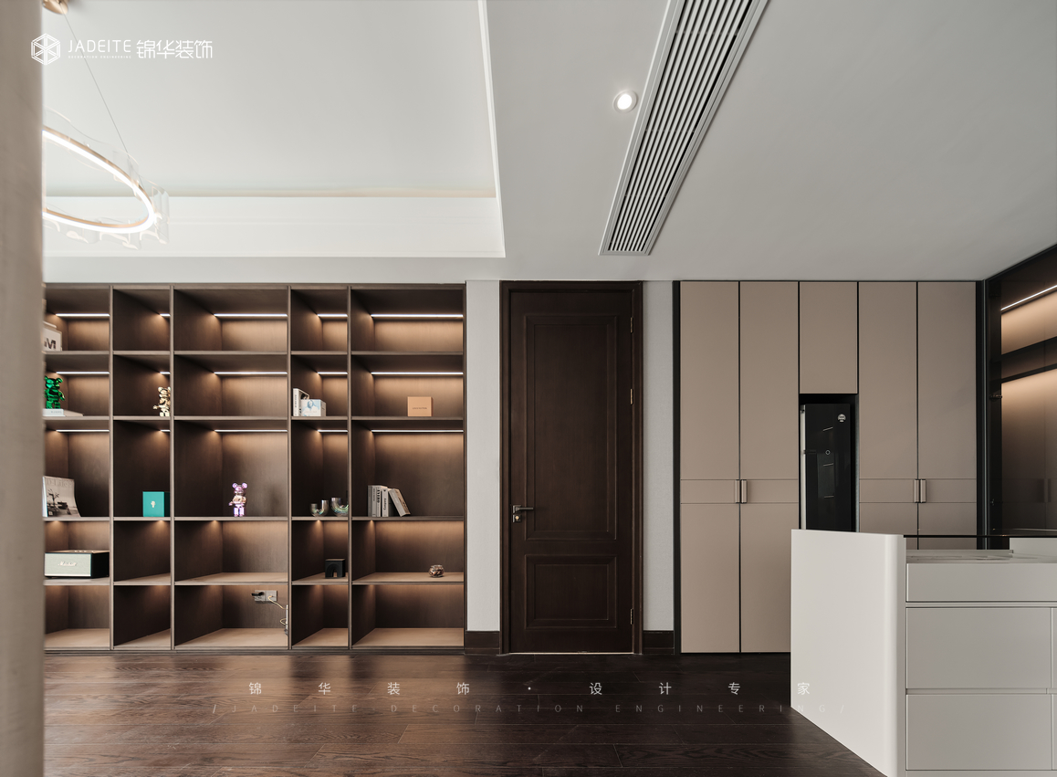 意式輕奢-天鵝堡-三室兩廳-291㎡裝修-三室兩廳-輕奢