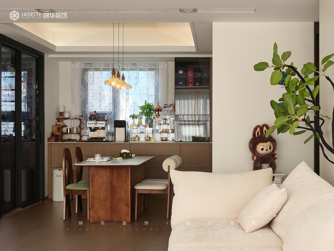 法式復古-保利閱云臺-三室兩廳-129㎡裝修-三室兩廳-中古