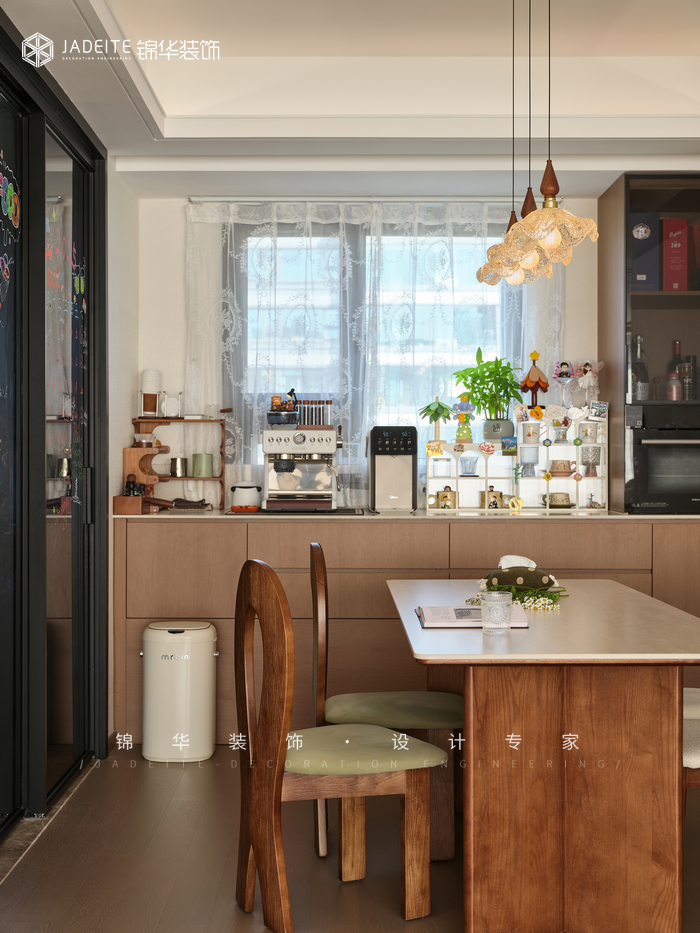 法式復古-保利閱云臺-三室兩廳-129㎡裝修-三室兩廳-中古