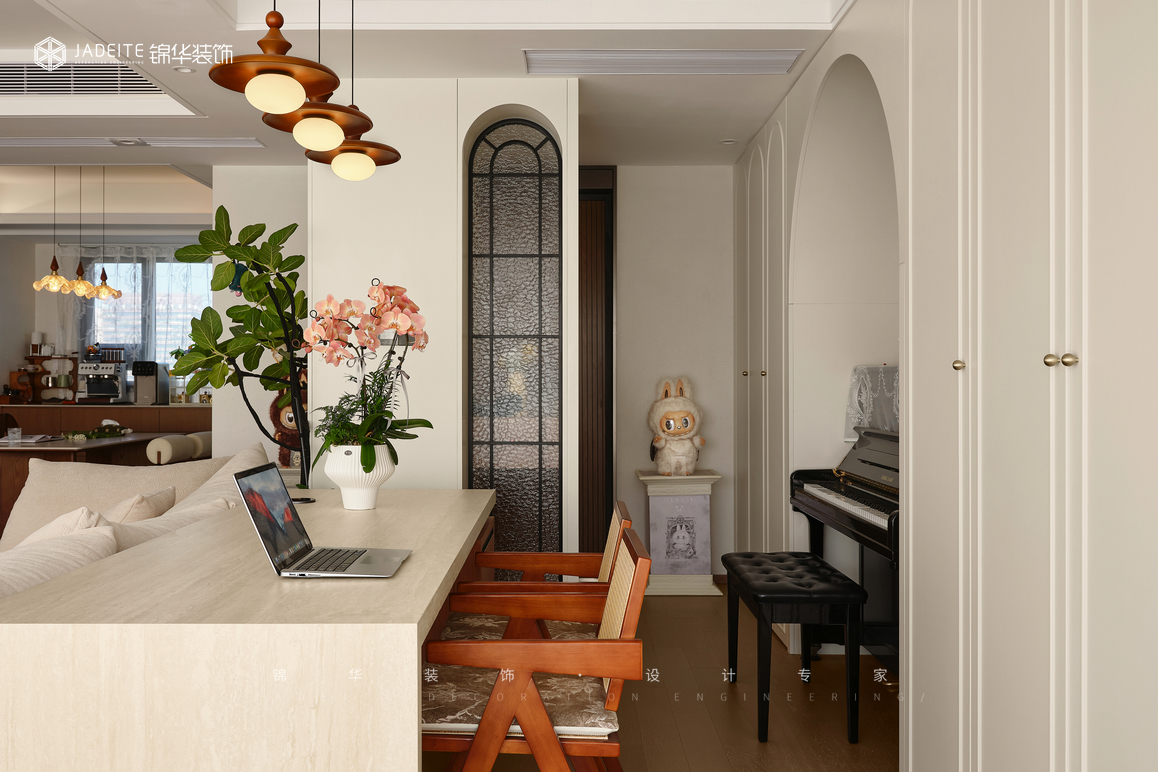 法式復古-保利閱云臺-三室兩廳-129㎡裝修-三室兩廳-中古