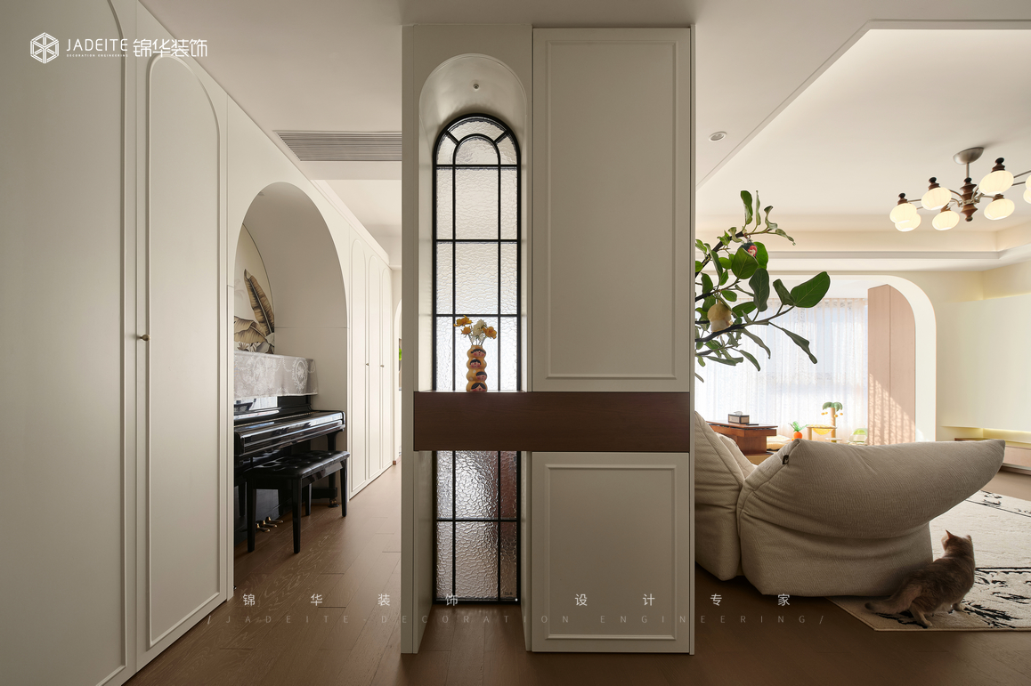 法式復古-保利閱云臺-三室兩廳-129㎡裝修-三室兩廳-中古