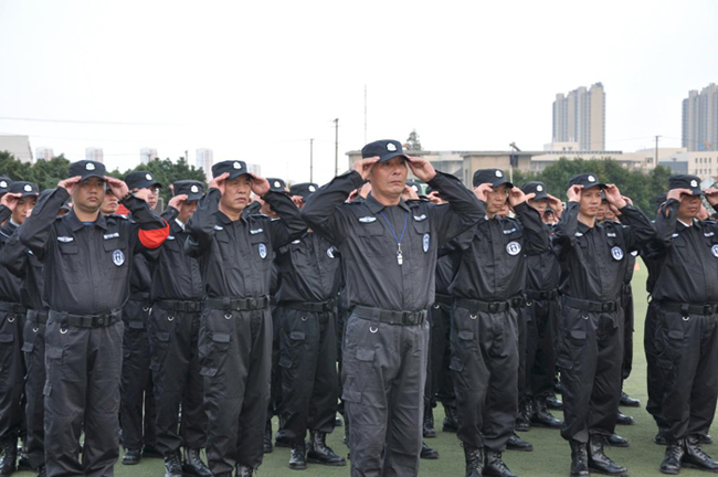 转变职能  全面提升 作风优良 ——锦华南通工程体系军事化训练营正式开营