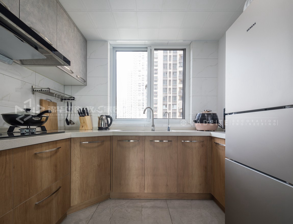 北欧风格-三室两厅-109平-厨房-装修实景效果图