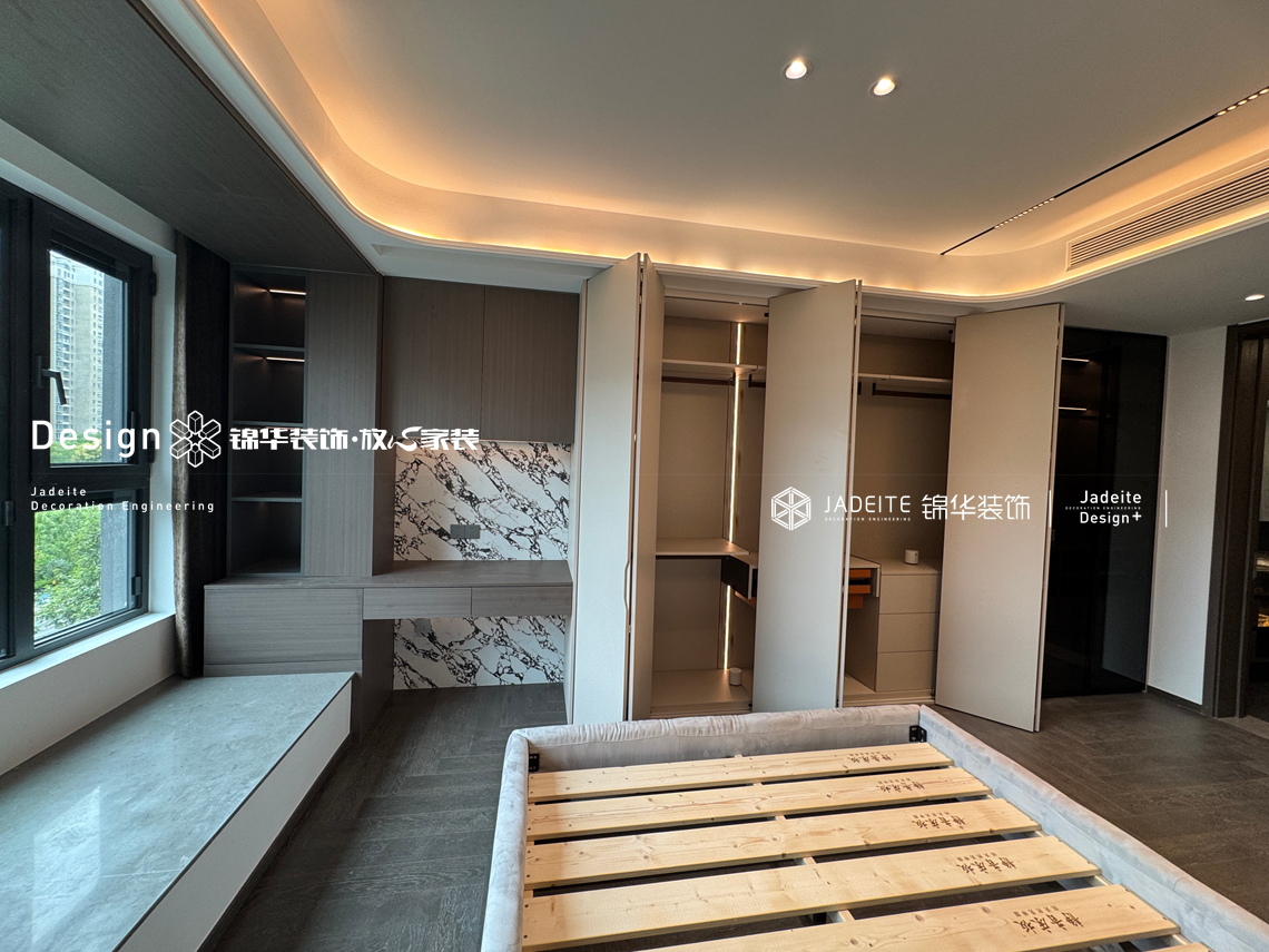 意式风格-御湖境-三室两厅一厨三卫-179㎡-装修实景图装修-三室两厅-轻奢