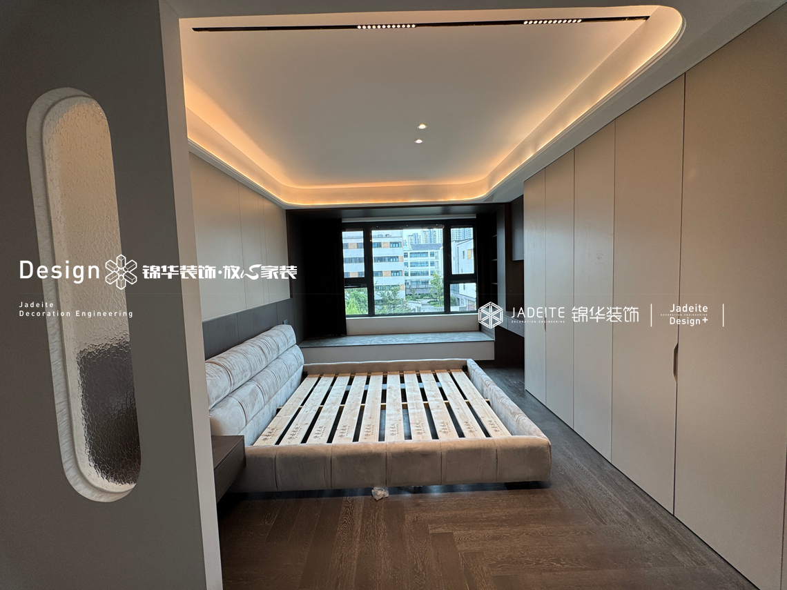 意式风格-御湖境-三室两厅一厨三卫-179㎡-装修实景图装修-三室两厅-轻奢