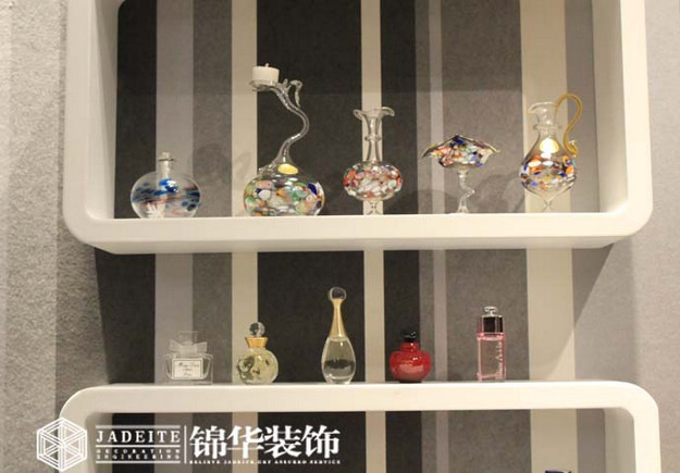 太湖国际现代简约风格婚房实景样板间装修-三室两厅-现代简约