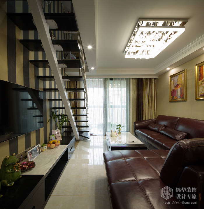 长江国际朗庭89平客厅挑高现代简约风格实景图装修-挑高-现代简约