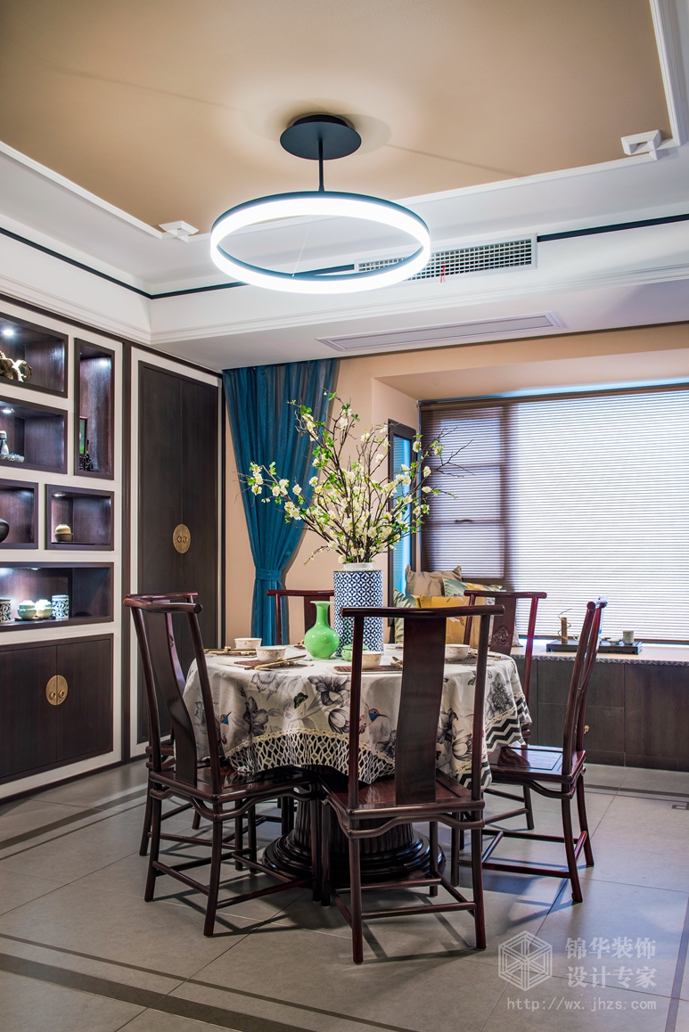 新中式风格-碧玺-三室两厅-160平-餐厅-装修效果实景图