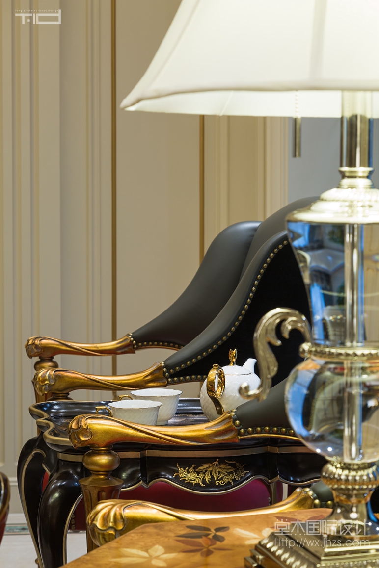 法式新古典-保利香槟国际-跃层复式-260平-客厅-装修效果实景图