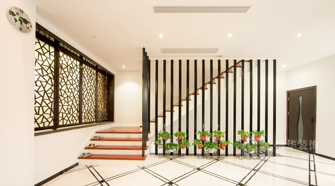 中式风格-世贸香滨湖-别墅-500平-楼梯-装修实景效果图
