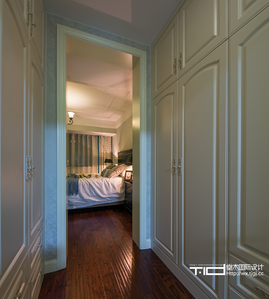 美式风格-尚东雅园-三室一厅-160平米-衣帽间-装修实景效果图