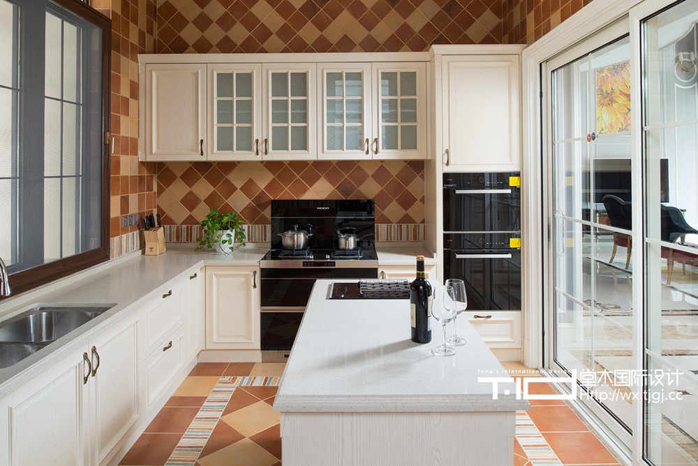 美式风格-马山御园-别墅-600平-厨房-装修效果实景图