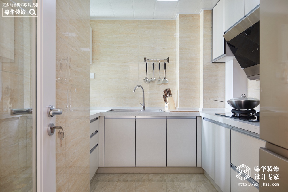 现代简约风格-奥澜半岛-两室两厅-88平米-厨房-装修实景效果图