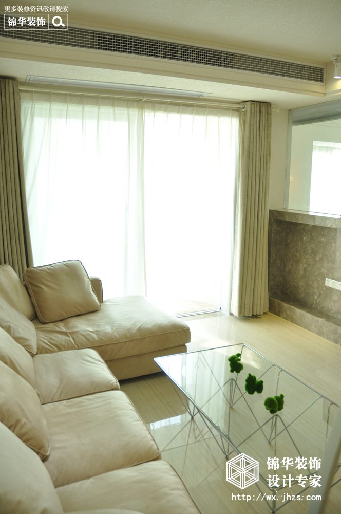 现代风格-恒基誉珑湖滨-两室两厅-90平米-客厅