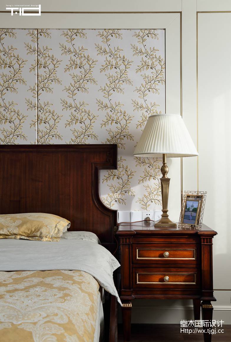 美式风格-阿卡迪亚-别墅-400平-卧室-装修效果实景图