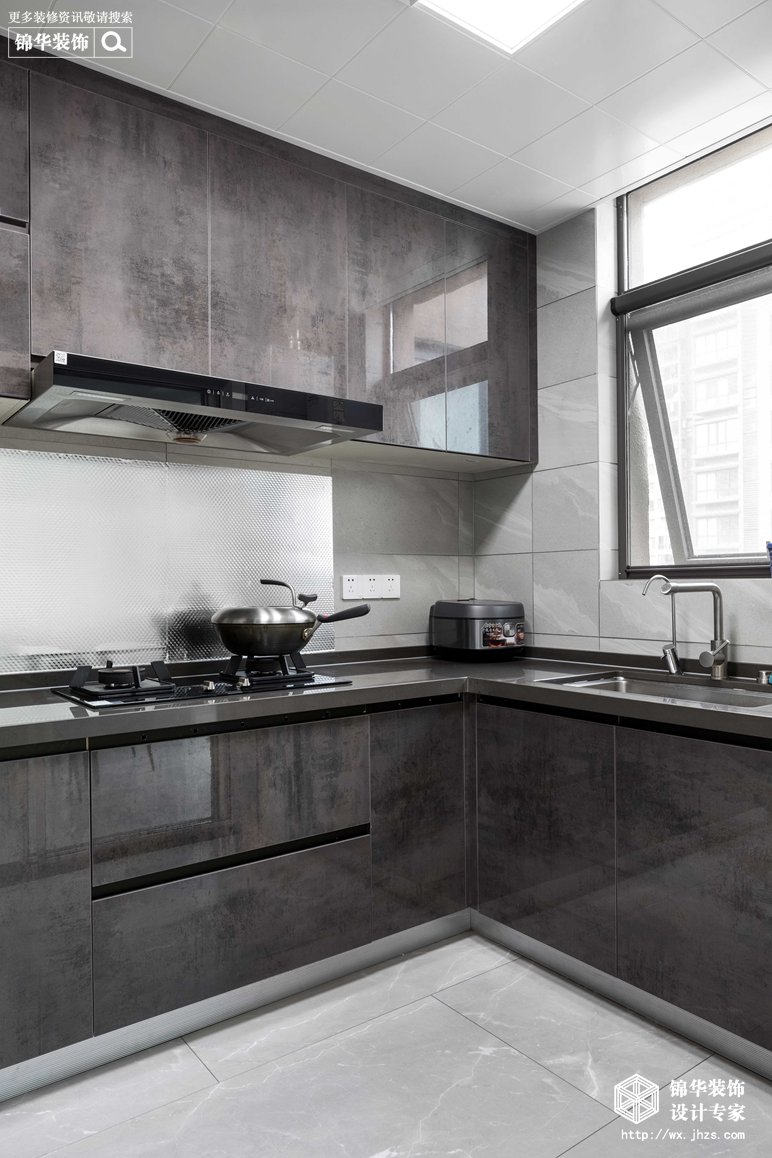 现代极简风格-华悦氿峰二期-两室两厅-118平米-厨房-装修实景效果图
