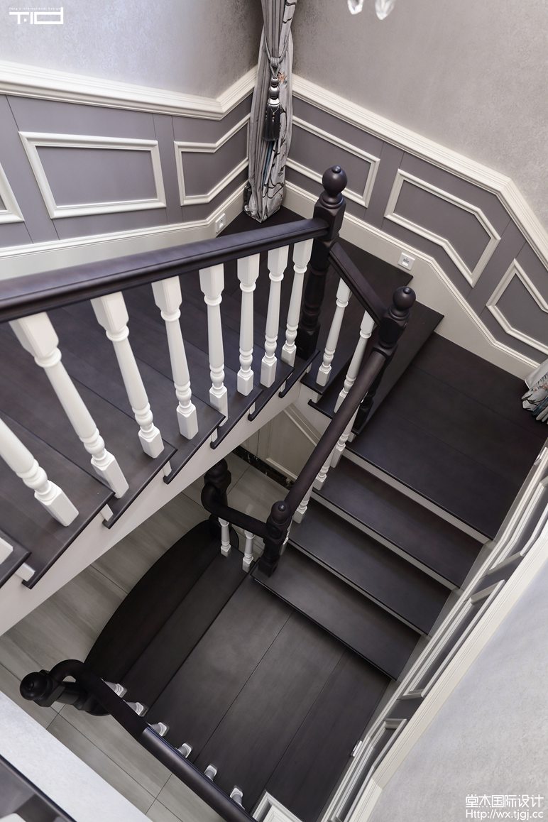 现代欧式风格-信成道-复式-300平-楼梯-装修实景效果图  