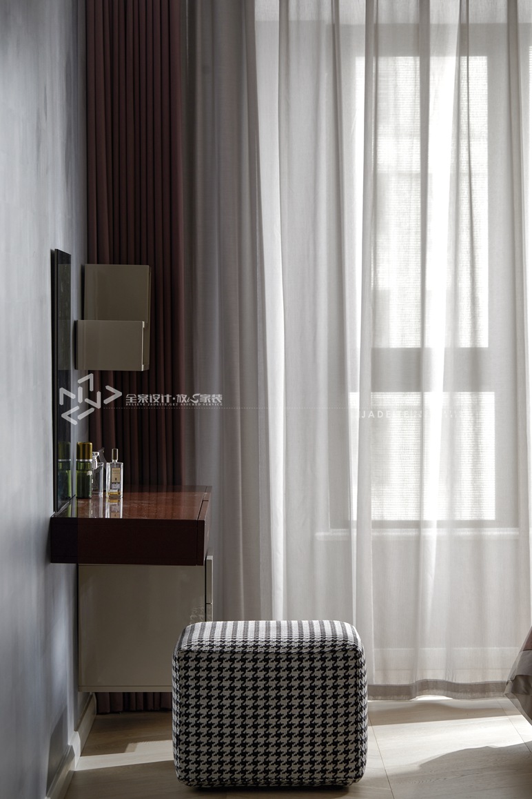 现代风格-西水东-四室两厅-170平-卧室-装修效果实景图 