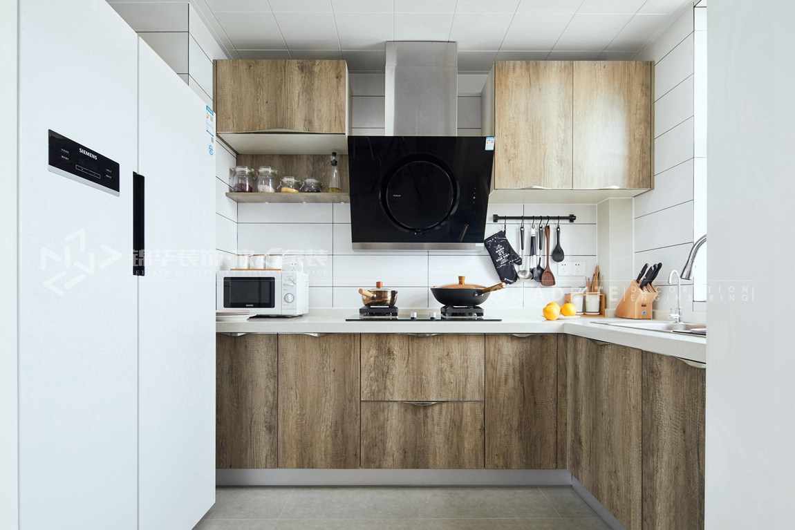 北欧风格-水韵金阁-四室两厅-132平-厨房-装修实景效果图
