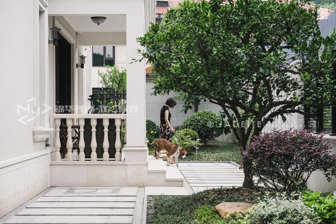 现代美式风格-名豪山庄-别墅-450平-庭院-装修实景效果图 