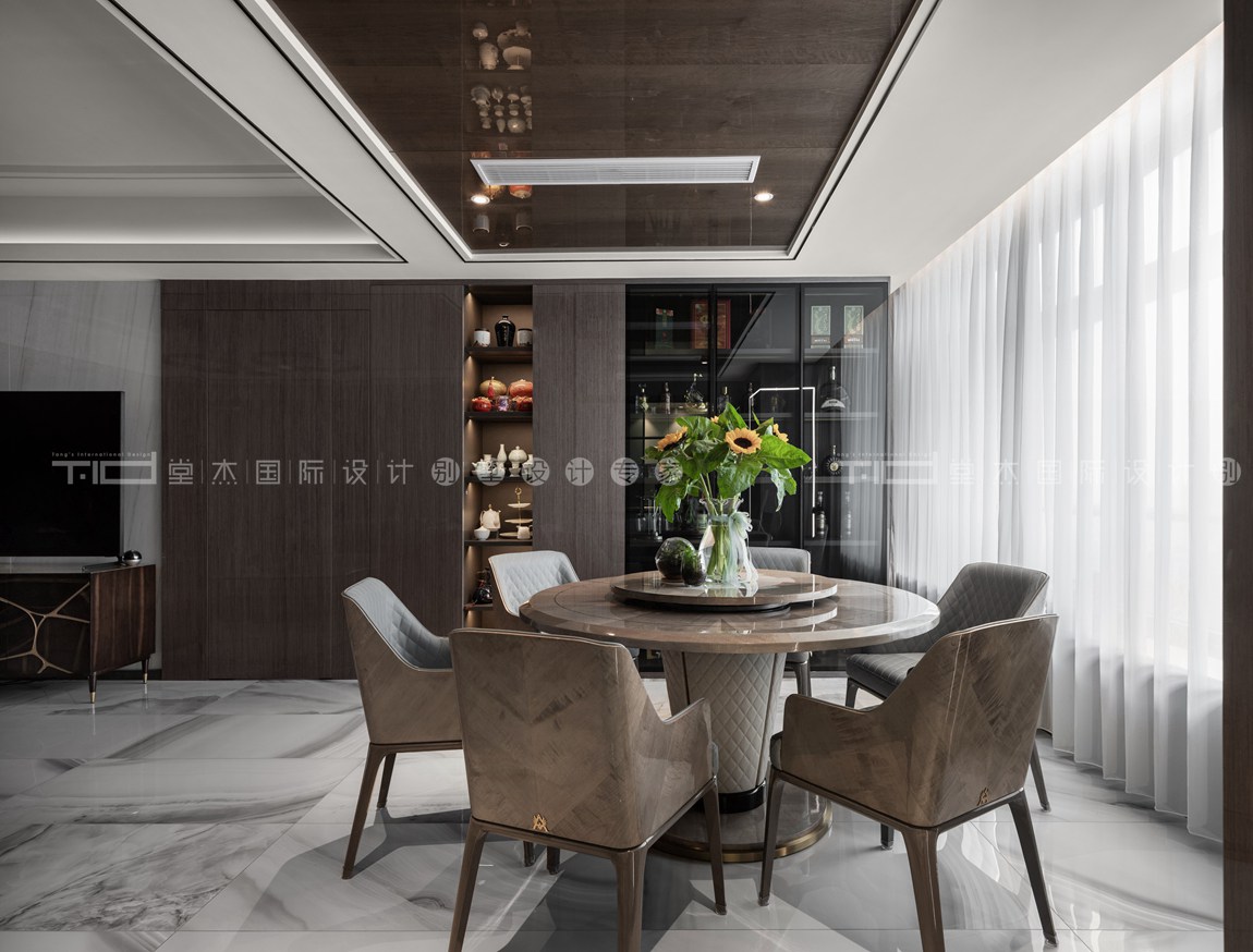 现代轻奢风格-保利达江湾城-大平层-388平-餐厅-装修实景效果图