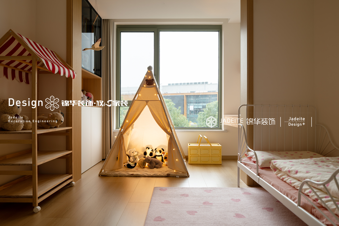 原木风格-中海珑玺-四室两厅-136㎡-装修实景图装修-四室两厅-现代简约