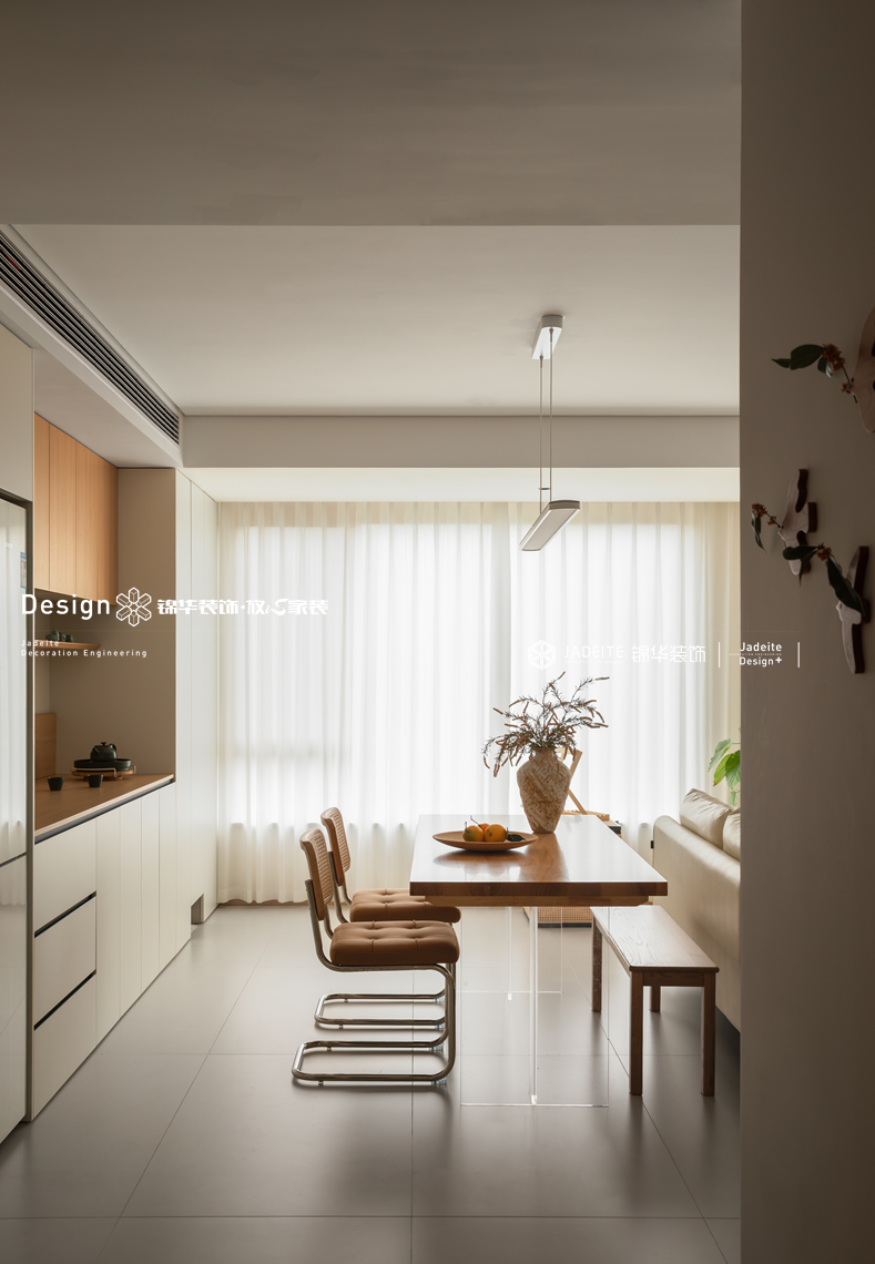 原木风格-中海珑玺-四室两厅-136㎡-装修实景图装修-四室两厅-现代简约