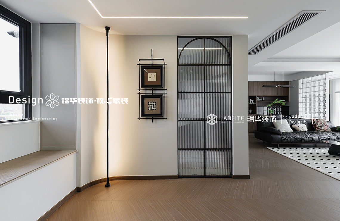 现代中古-云开东方-四室两厅-118㎡-装修实景图装修-四室两厅-中古