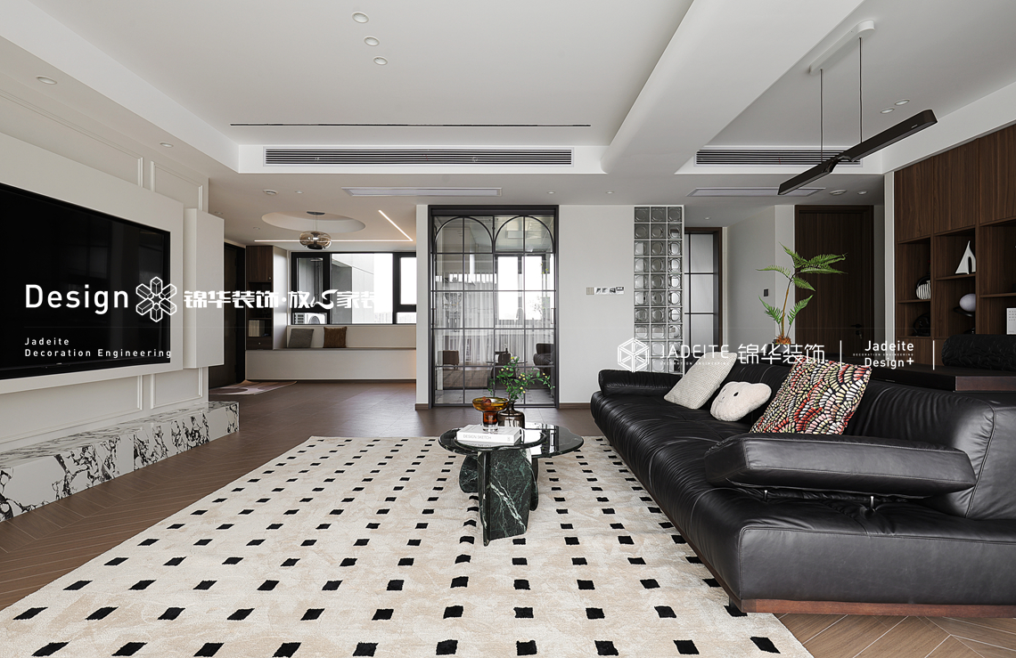 现代中古-云开东方-四室两厅-118㎡-装修实景图装修-四室两厅-中古