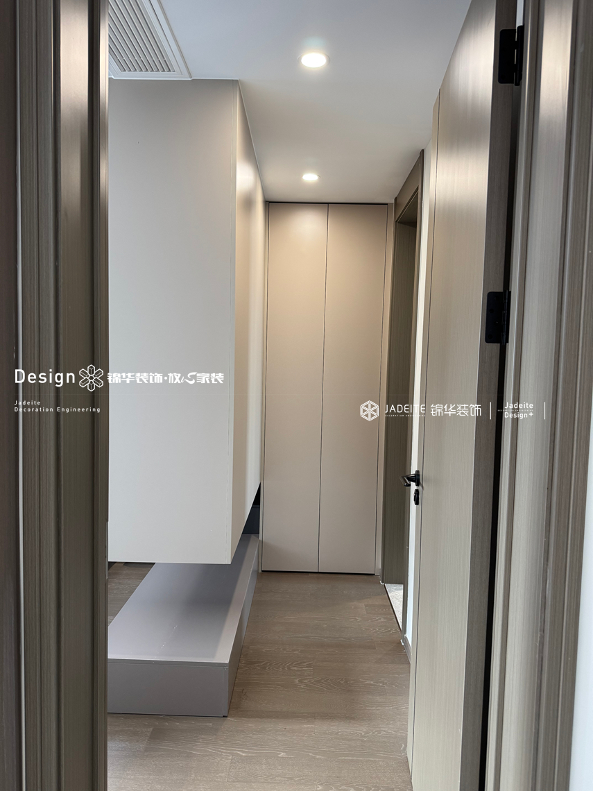 现代风格-公园上城-三室两厅两卫-112㎡-装修实景图装修-三室两厅-现代简约