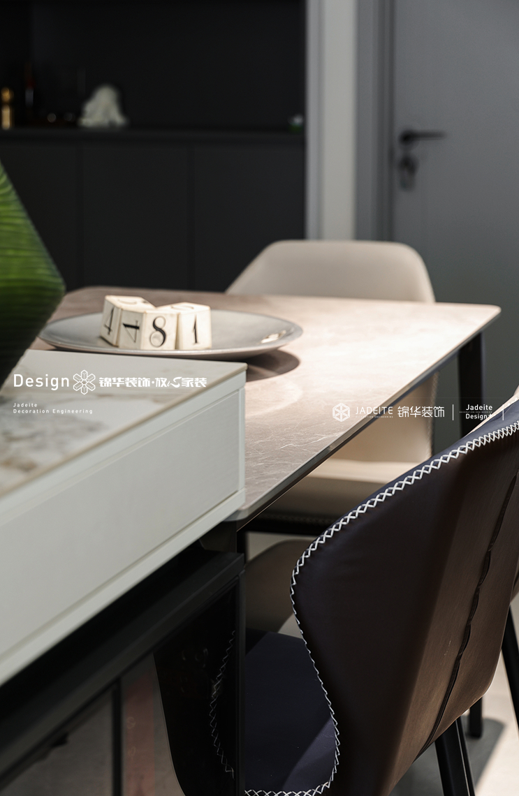 现代风格-融创荣域-三室两厅-95㎡-装修实景图装修-三室两厅-现代简约