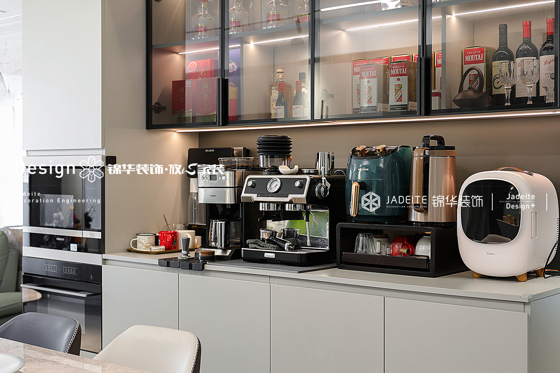 现代风格-融创荣域-三室两厅-95㎡-装修实景图装修-三室两厅-现代简约