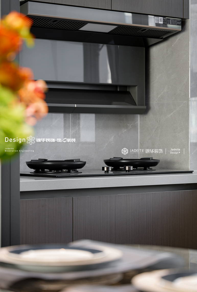 意式轻奢-美的云璟-四室两厅-143平-装修实景图装修-四室两厅-轻奢