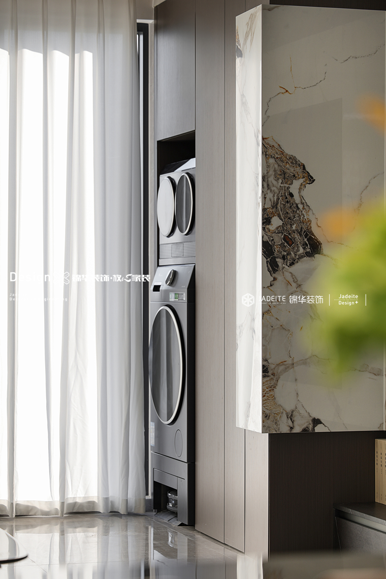 意式轻奢-美的云璟-四室两厅-143平-装修实景图装修-四室两厅-轻奢