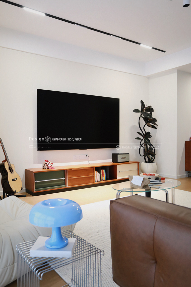 包豪斯-氿龙云起-三室两厅两卫-136平-装修实景图装修-三室两厅-轻奢