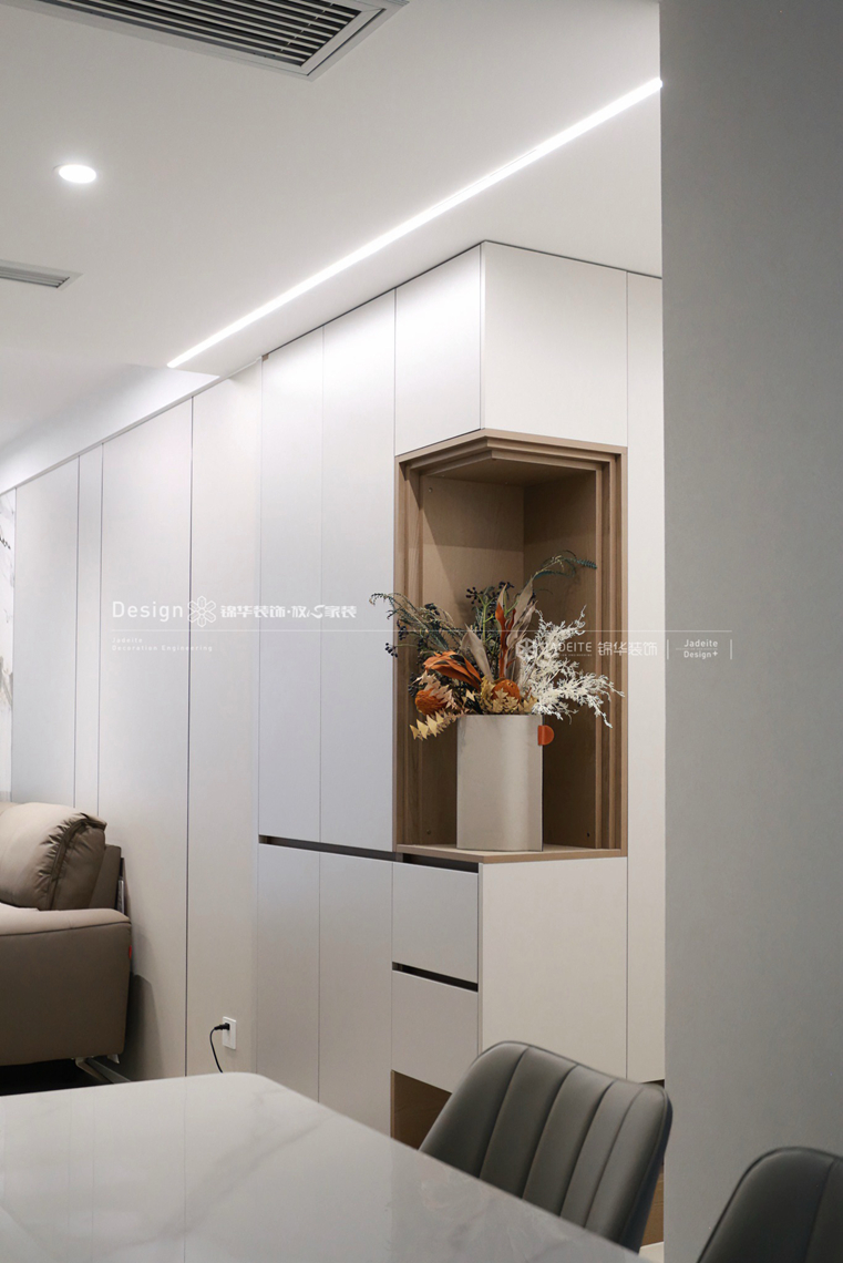 现代简约-氿龙云起-四室两厅两卫-143平-装修实景图装修-四室两厅-现代简约