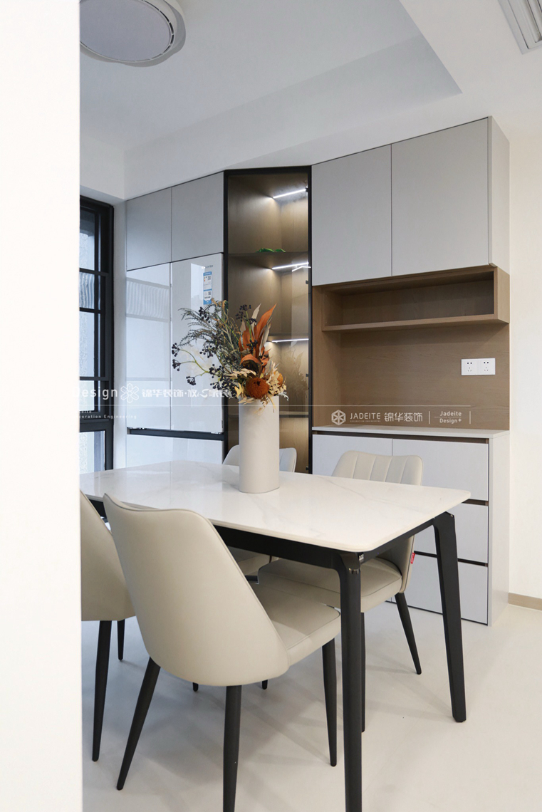 现代简约-氿龙云起-四室两厅两卫-143平-装修实景图装修-四室两厅-现代简约