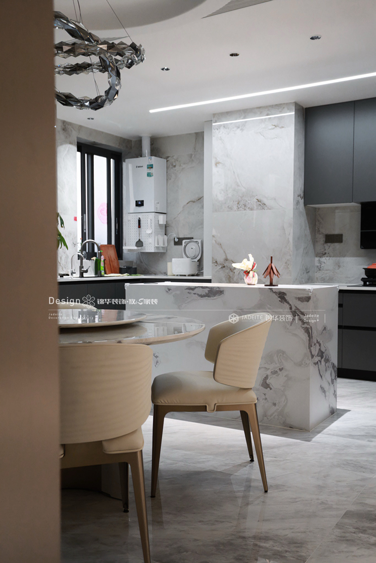 意式轻奢-溪隐府-三室两厅两卫-191平-装修实景图装修-三室两厅-轻奢