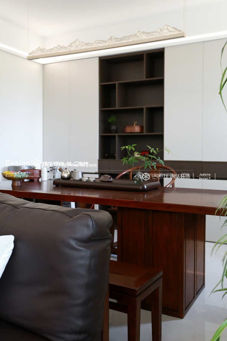 意式轻奢-保集蓝郡-三室两厅两卫-149平-装修实景图装修-三室两厅-轻奢